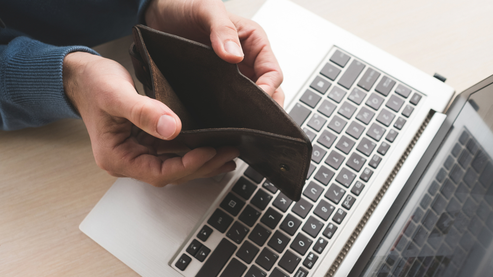 Scams: the heavy financial and health burden